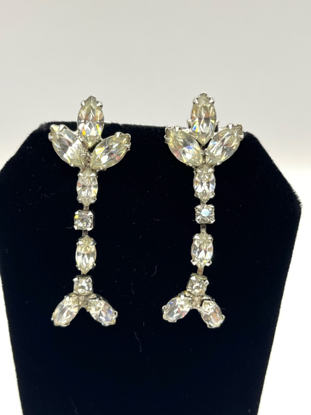Clear Crystal Drop Dangle Earrings - Silver Tone Clip on Earrings Vintage Astra